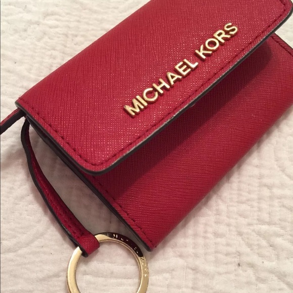 PRICE REDUCED‼️MICHAEL KORS WALLET red jet - Picture 3 of 8